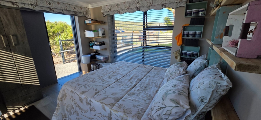 5 Bedroom Property for Sale in Island View Western Cape